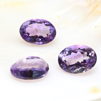 Кабошон из аметиста овал гр.10*14мм, 5,7ct арт. ап03020