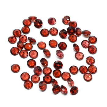 Кабошон из граната круг гр.4мм, 0,25ct арт. ап10024