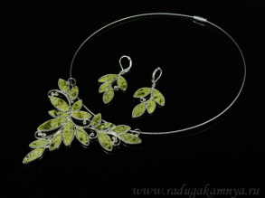Колье и серьги змеевик ,  46см. арт. кк770008