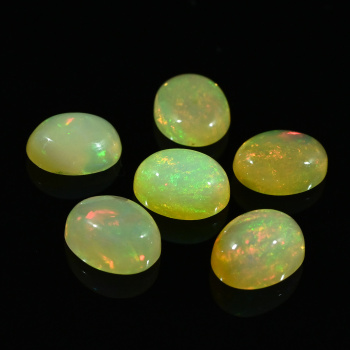 Кабошон из опала овал 7*9мм, 1,1ct арт. ап11074