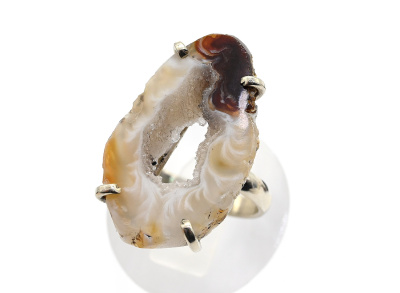 00000286402_001