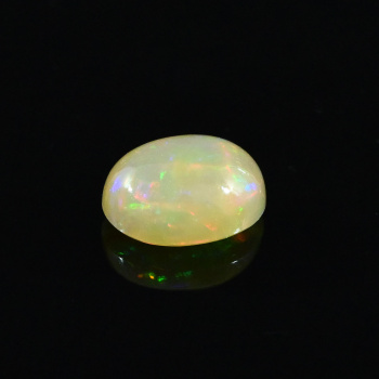 Кабошон из опала овал 7*9мм, 1,35ct арт. ап11071