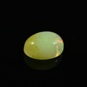 Кабошон из опала овал 7*9мм, 1,4ct арт. ап11093