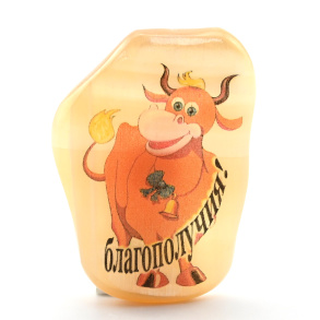 Магнит из селенита коровка
