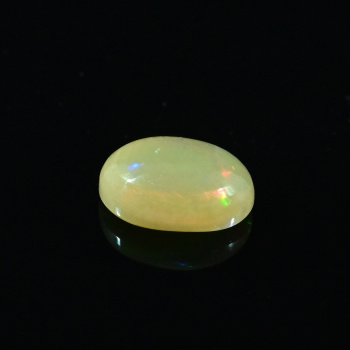 Кабошон из опала овал 7*9мм, 1,2ct арт. ап11072