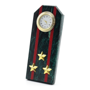 Часы из змеевика 