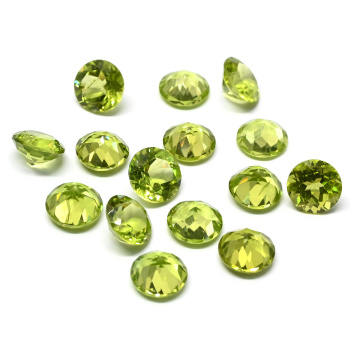 Кабошон из хризолита круг гр.6мм,  0,9ct арт. ап20003