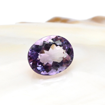 Кабошон из аметиста овал гр.10*12мм, 5,5ct арт. ап03022