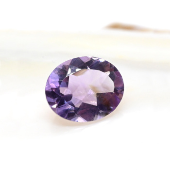 Кабошон из аметиста овал гр.9*11мм, 2,75ct арт. ап03023