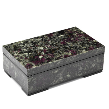 Ларец из эвдиалита 115*70*40мм. арт. 3721591