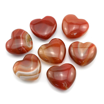 Сердце из сердолика 38*34*15мм арт. 2055379к