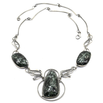 Колье серафинит (клинохлор), 58,5см. арт. вз619051