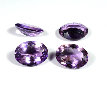 Кабошон из аметиста гр. овал, 12*16мм, 5,90ct арт. ап03006